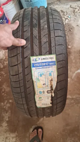 Pneu Aro 17 Linglong 215/55 R17 94V - Novo nunca usado