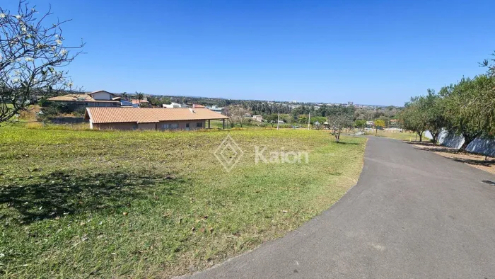 Terreno à venda no Condomínio Terras de Santa Izabel na cidade de Salto/SP