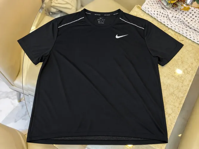Camiseta Nike Dri-FIT Running Masculina Preta Tamanho XXL