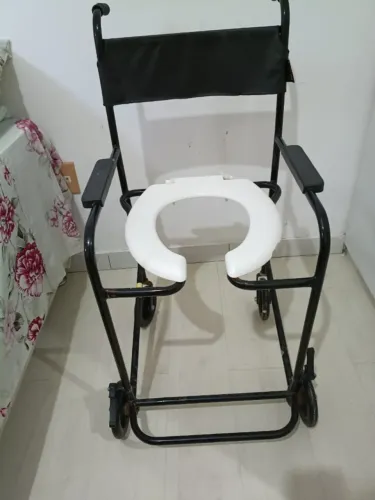 Cadeira de banho para idoso