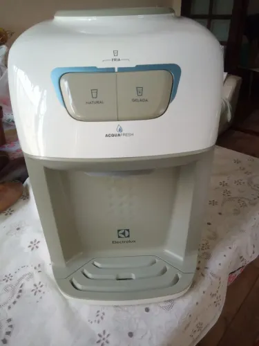 Bebedouro Eletrônico Garrafão Electrolux - Água Gelada e Fria 