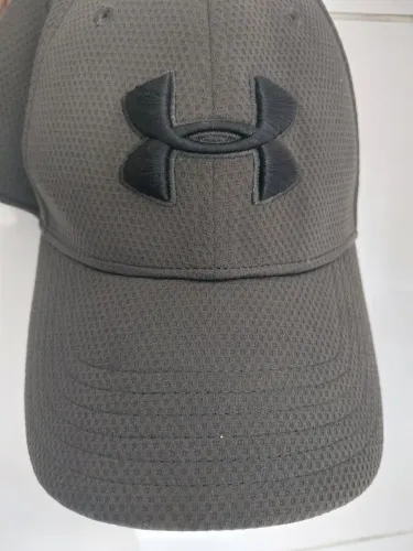 Boné under armour 