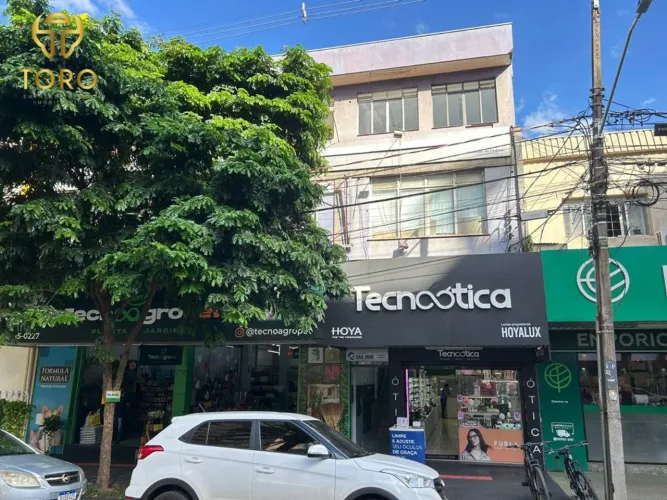 Aluga-se sala comercial na Av Duque de Caixias, 579 - Centro, Maringá - PR.