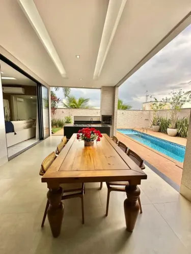 Casa terrea Alphaville Araguaia condomínio fechado Goiania