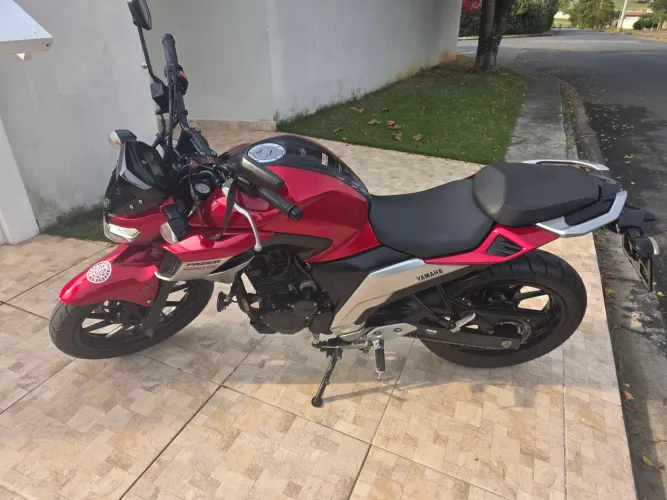 Fazer FZ 25