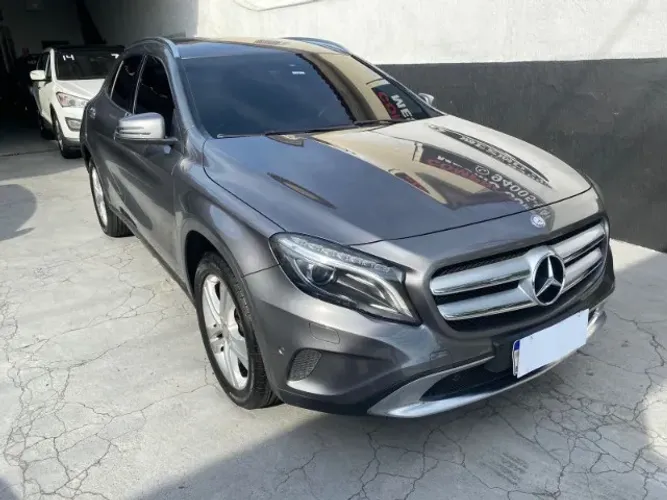 Mercedes-Benz GLA 200 Adv. 1.6/1.6 TB 16V Flex Aut. 2016