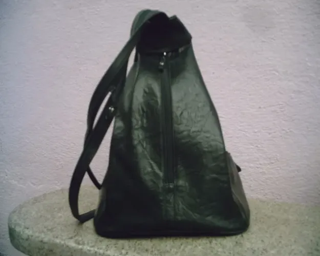 Bolsa Mochila nova.