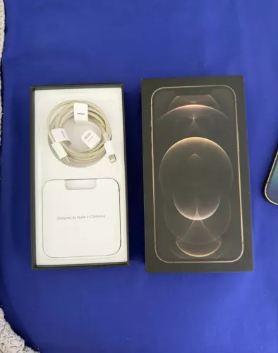 iPhone 12 Pro (256gb) branco