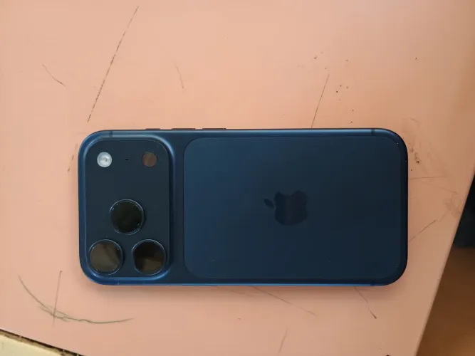 Iphone 17 pro novinho 