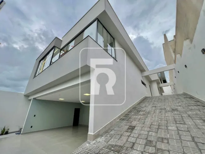 Casa à venda, 4 quartos, 1 suíte, 8 vagas, Tiradentes - Conselheiro Lafaiete/MG