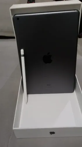 iPad 9ª Geração 64GB Cinza Espacial + Apple Pencil + Caixa