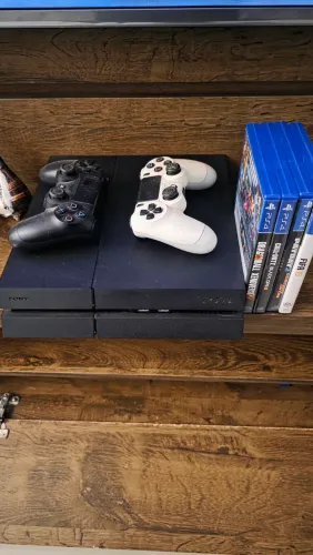 Ps4 2 controles com jogos