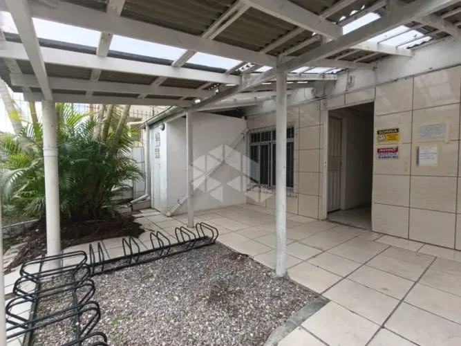 Kitnet para alugar semi mobiliada 15m² - Estreito, Florianópolis.