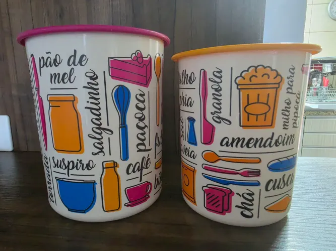 Kit 2 potes tupperware