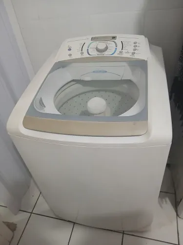 Máquina de lavar Electrolux 15kg em bom estado 