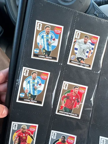 Figurinha Legend MESSI OURO