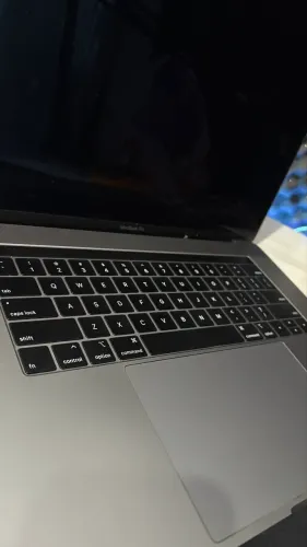 MacBook Pro 15" 2019 i9 Conserto ou Peças