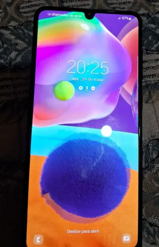 Vendo Samsung A31 com trinco na tela mais nao interfere em nada