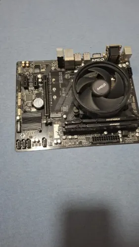 Kit Upgrade AM4: Ryzen 5 2600 + Cooler + Placa Mãe A320M + 16GB DDR4 HyperX