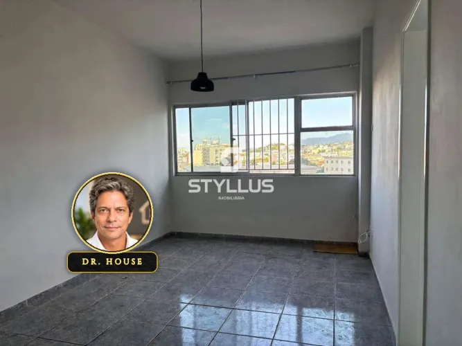 Apartamento Reformado com Piscina em Condomínio Fechado em Madureira! M98Y