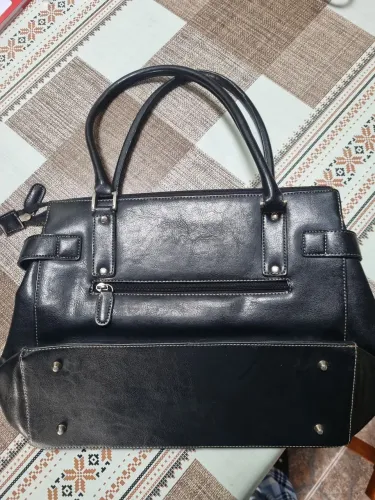 Bolsa de mão, feminina.