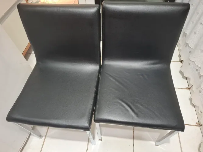 Jogo de 6 cadeiras couro/inox.