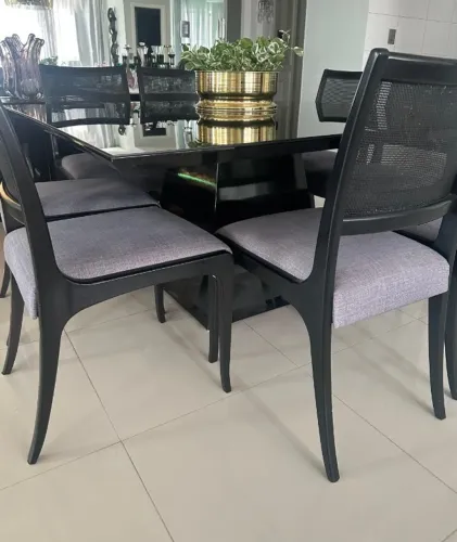 Mesa e cadeiras 8 lugares + Lustre
