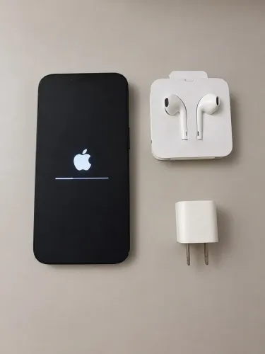 iPhone 13 128 GB + Fone + Carregador original