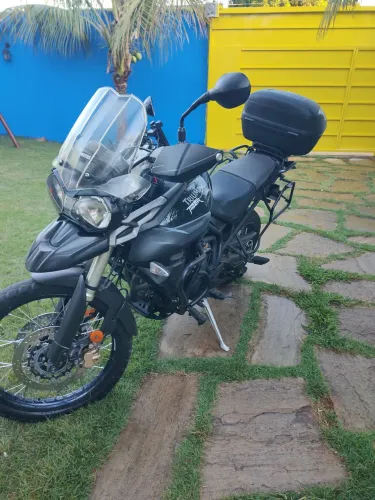 Moto Tiger 800 preta muito conservada *