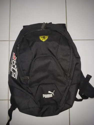 Mochila Puma Scuderia Ferrari Fan Oficial Preta F1