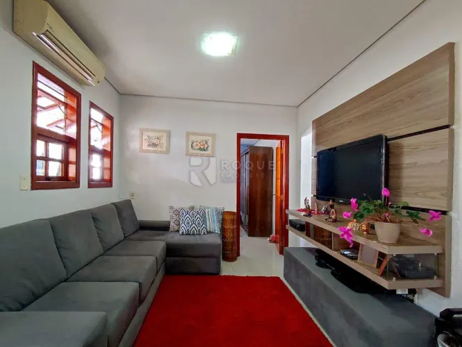 Casa Residencial à venda no bairro Vila Santa Lucia