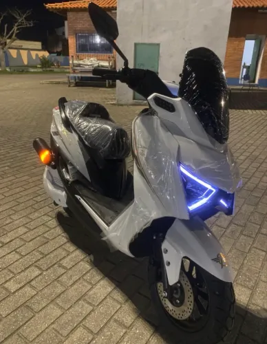 SCOOTER ELÉTRICA AG MAX 