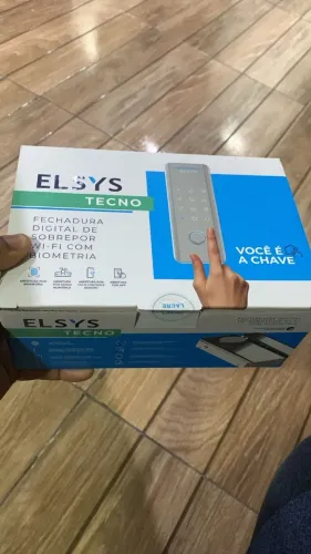 Fechadura eletrônica