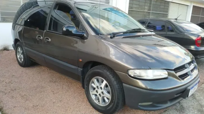 Chrysler Caravan LE 3.3 1997