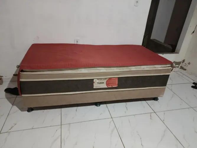 Cama de solteiro 