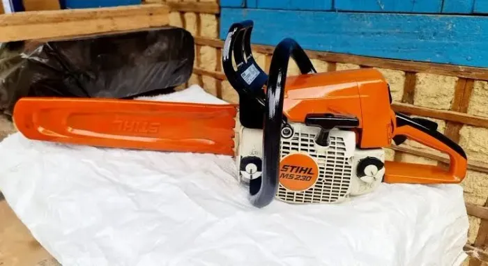 VENDO MOTOSERRA STIHL 230