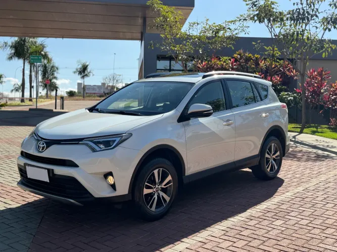 Toyota RAV4 2.0 Top 4X2 16V Aut. 2018