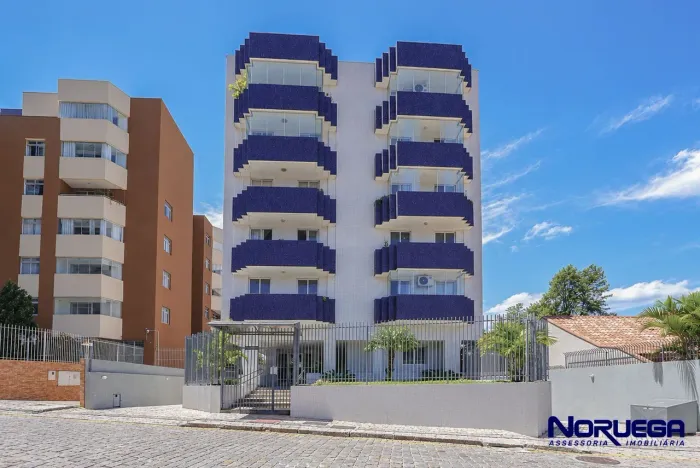 Apartamento para Locação com 03 quartos no Bairro Bacacheri