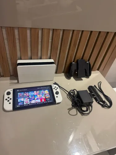 Nintendo Switch Oled Desbloqueado com 3 meses de garantia - Em até 18x