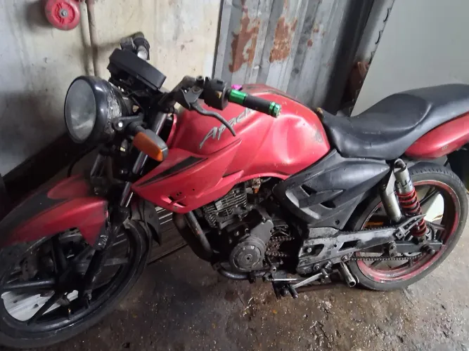 Moto apache 150