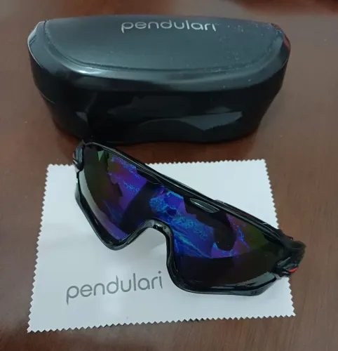 ÓCULOS DE SOL BIKE CICLISMO ESPORTIVO PROTEÇÃO UV ESPELHADO AZUL, ARMAÇÃO BLACK GREEN RED.