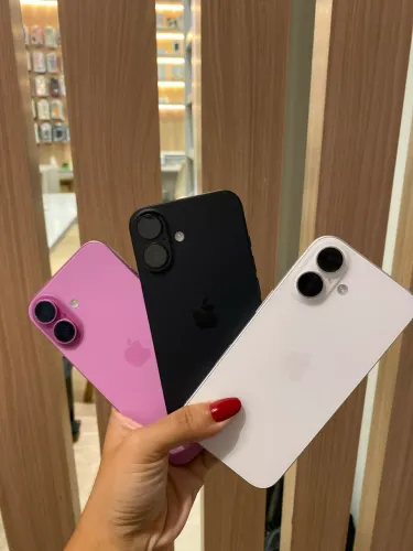 iPhone 16