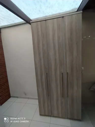Armário c/ (03) portas | (18) compartimentos