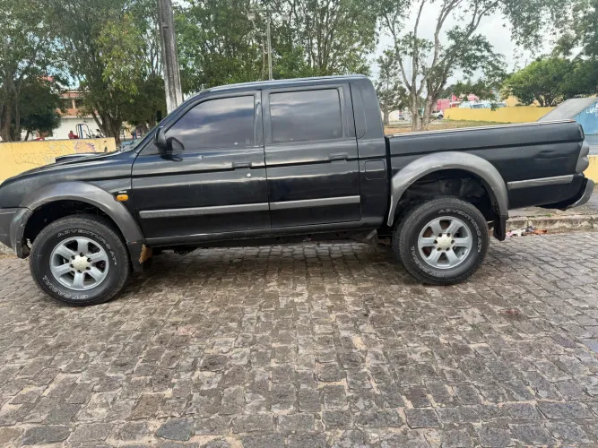 Mitsubishi L200 Outdoor GLS 2.5 4X4 CD TDI Diesel 2010