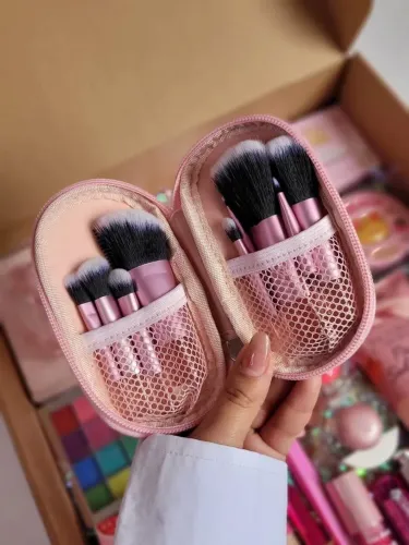 Kit de pincéis com nécessaire para viagem 