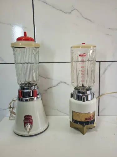 Liquidificador Walita antigo em ferro e vídro. 2 modelos a escolha.