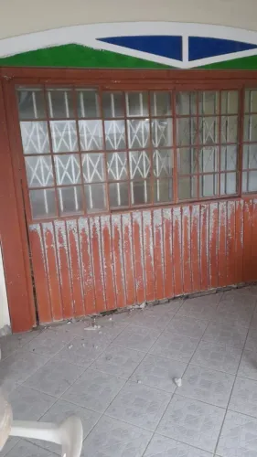 Vendo uma porta por 500 reias