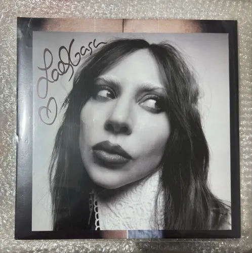 Lady Gaga MAYHEM Vinil Autografado