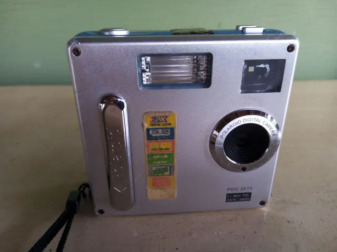 Camera fotográfica Polaroide