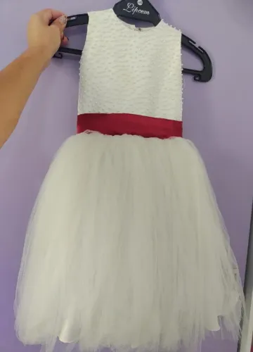 Vestido de Daminha número 2 usado apenas 1 vez
